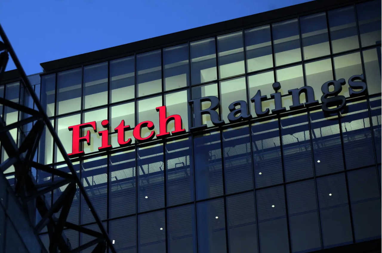 Fitch Downgrades Gabon’s Ratings Into Junk on Rising Debt and Liquidity Pressures