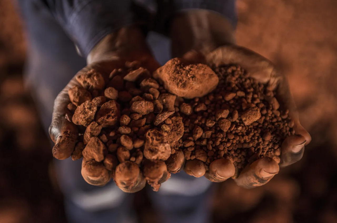 Guinea’s Bauxite Exports Jump 25% in 2025 as Chinese Demand Deepens